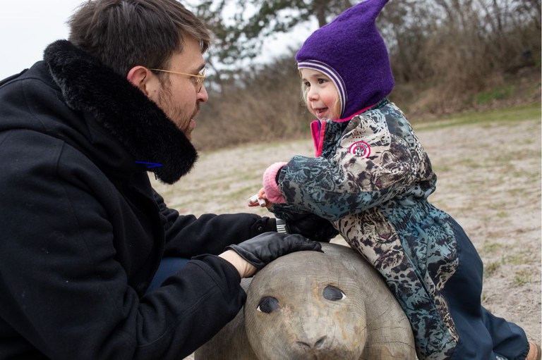 Malte Conrad and daughter 3