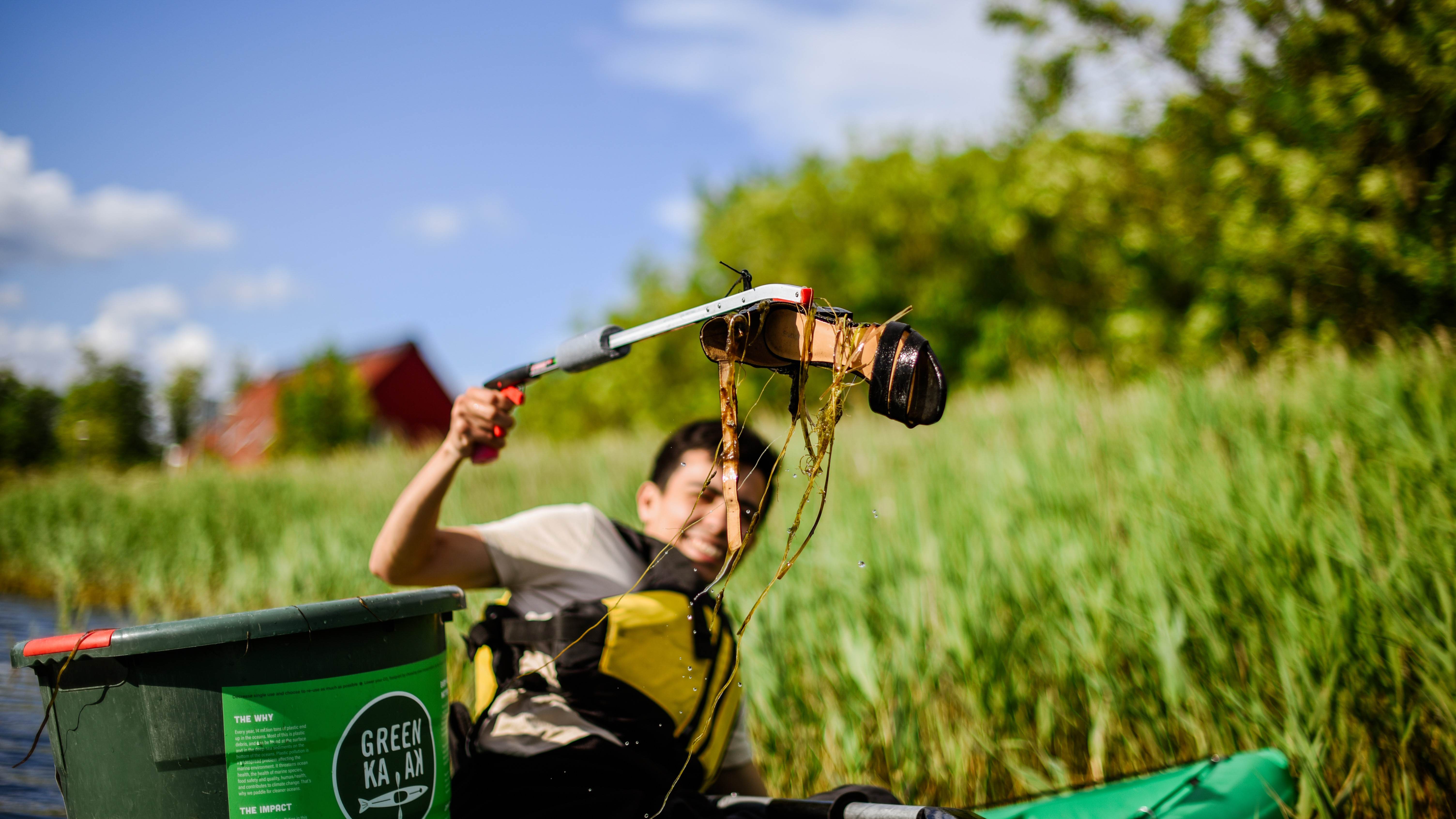 GreenKayak litter picking