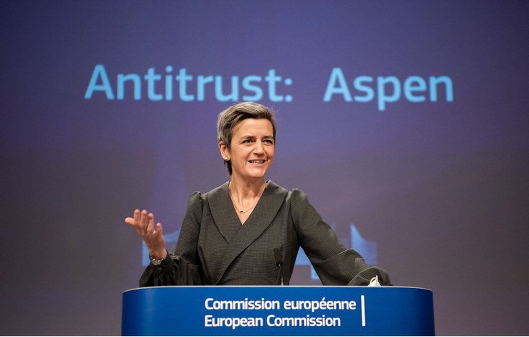 Margrethe Vestager dares take the fight to the giants