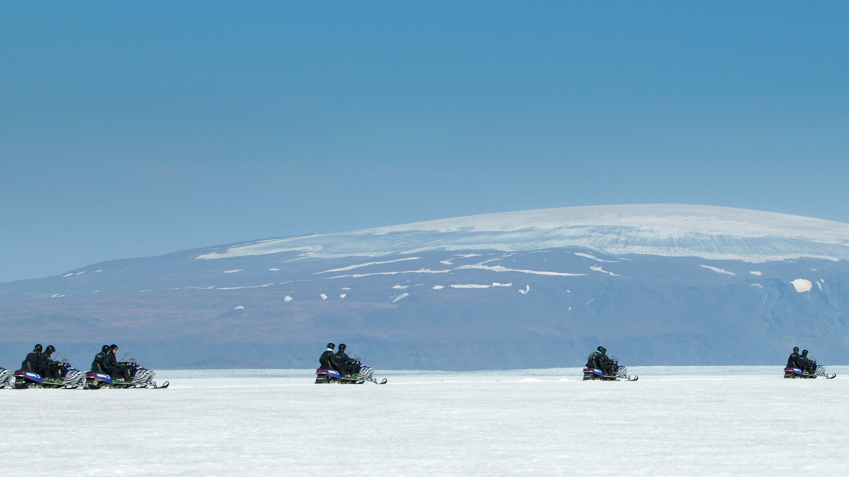 Tourism pushes Iceland's CO2 emissions to record levels