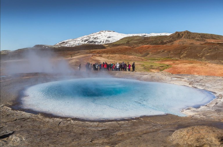 Iceland’s tourism becomes a hot environmental topic Iceland’s tourism becomes a hot environmental topic