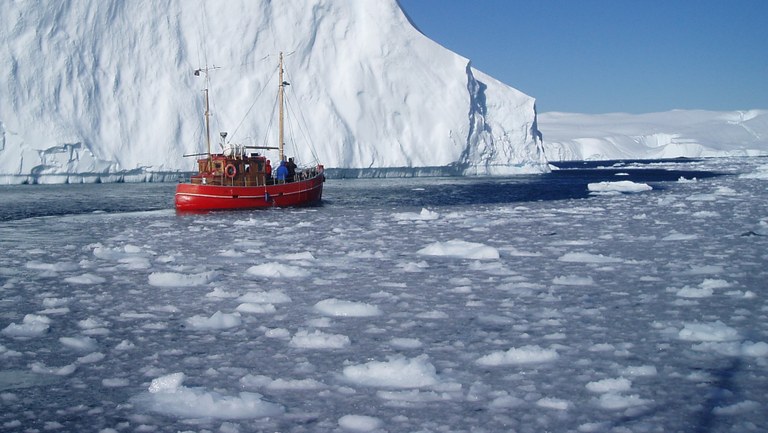 Greenland needs new jobs and foreign labour