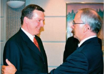 Sergey Katanandov and Eino Siuruainen. Photo: Juhani Rosila