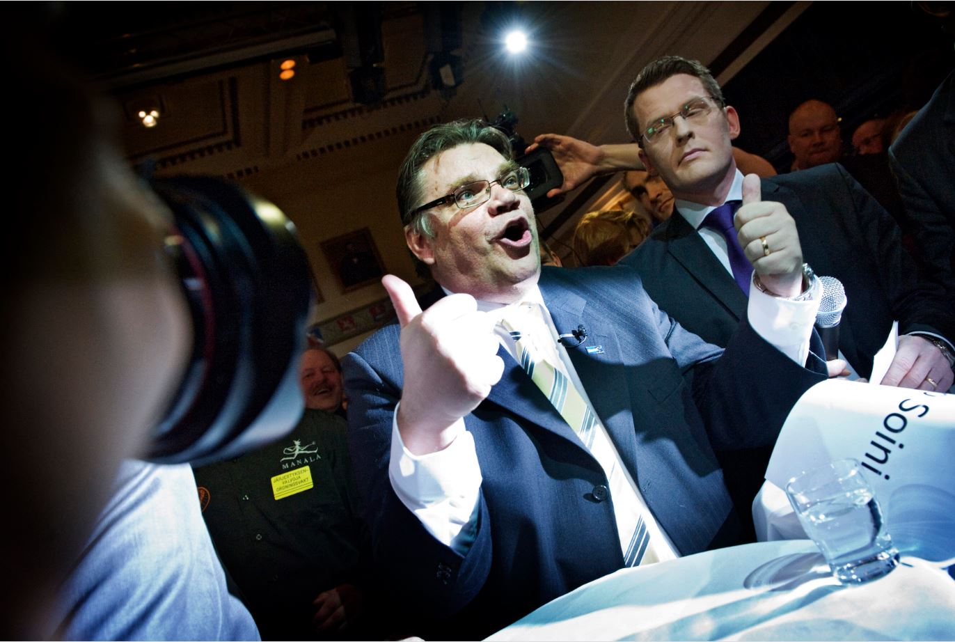 Populists govern in opposition