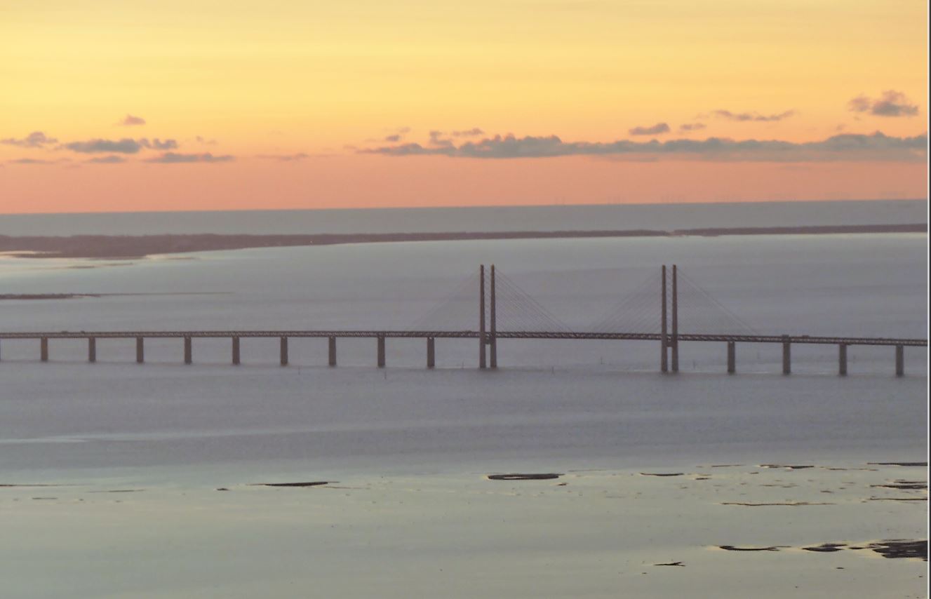 The typical cross border commuter is Swedish