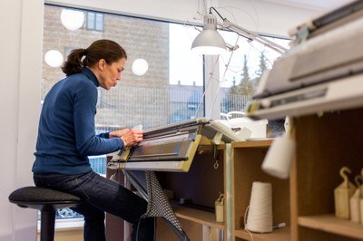 Knitting machine Knitting machine