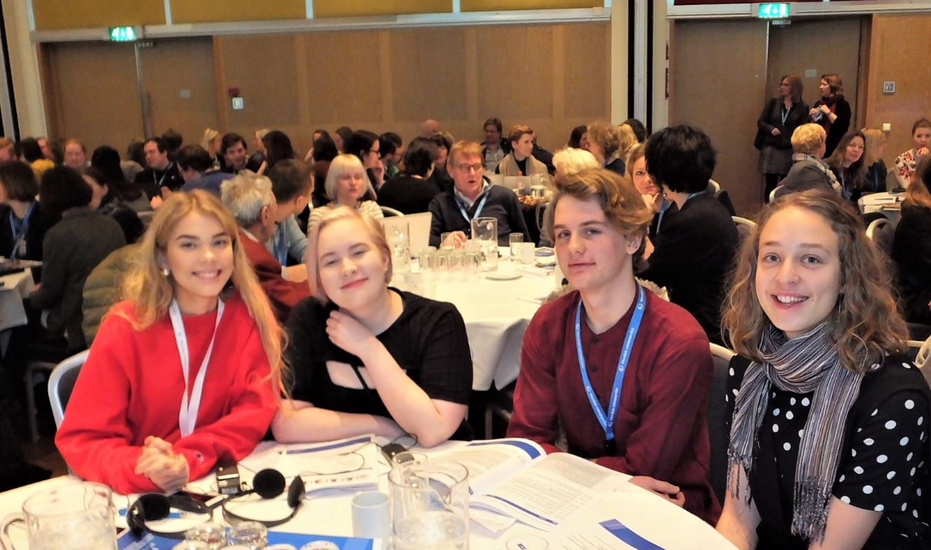 Youth delegates Photo: Björn Lindahl