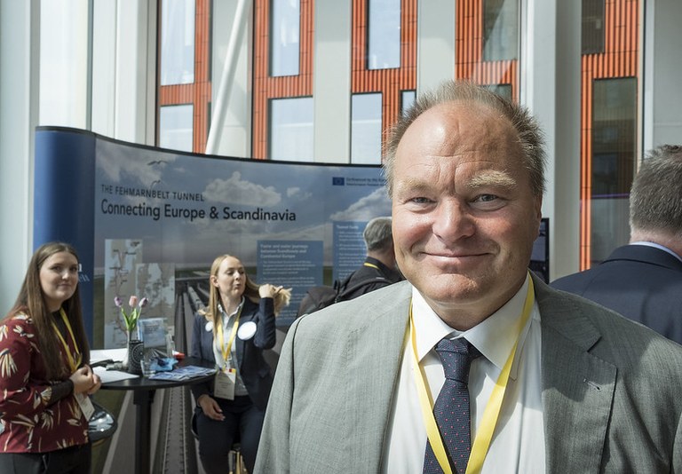 Thomas Becker Thomas Becker