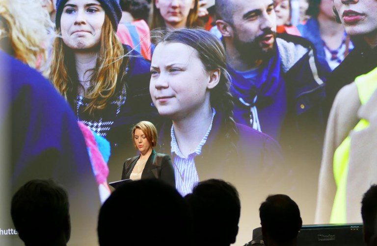 Christina Bu Christina Bu