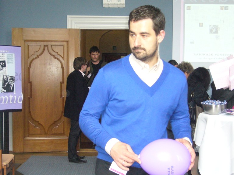 Henrik Kjerrumgaard Henrik Kjerrumgaard