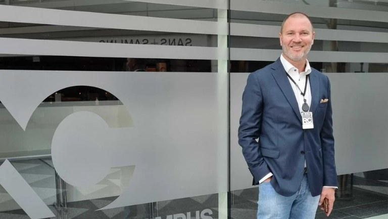 Patrik J. Hagelin Patrik J. Hagelin