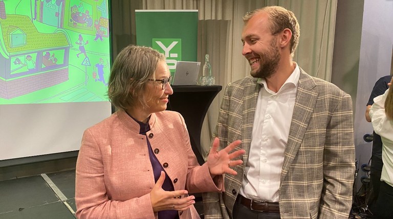 Trine Lise Sundnes and Erik Johan Tellefsen Lindøe Trine Lise Sundnes and Erik Johan Tellefsen Lindøe