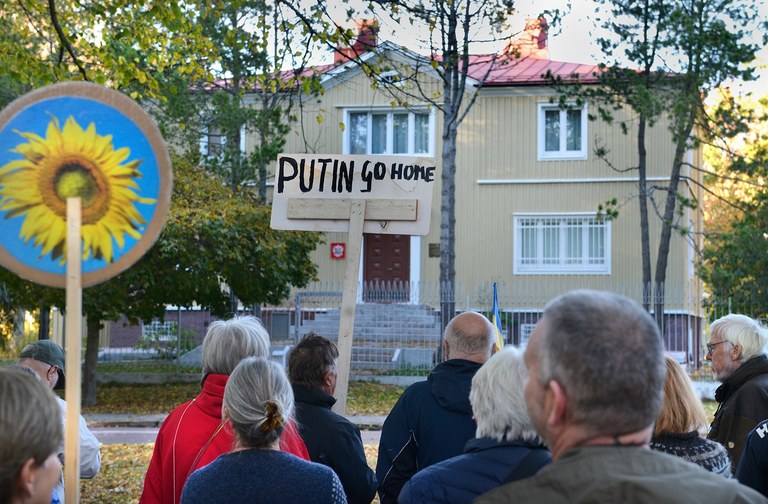 Russian consulate Russian consulate