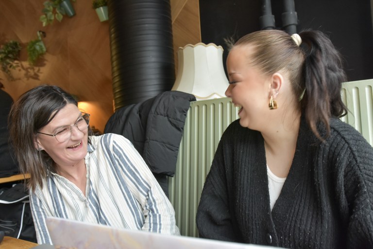 Tonje and Thea-Lee Tonje and Thea-Lee