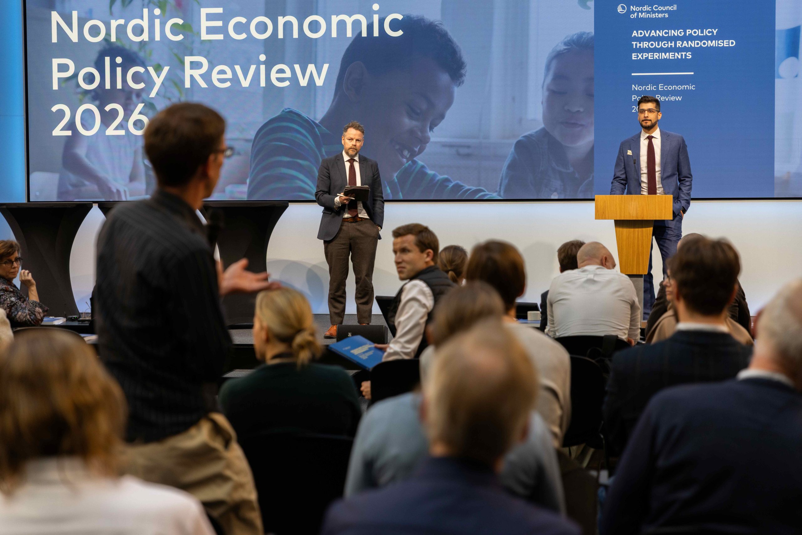 New report: Can randomised trials improve the labour market?