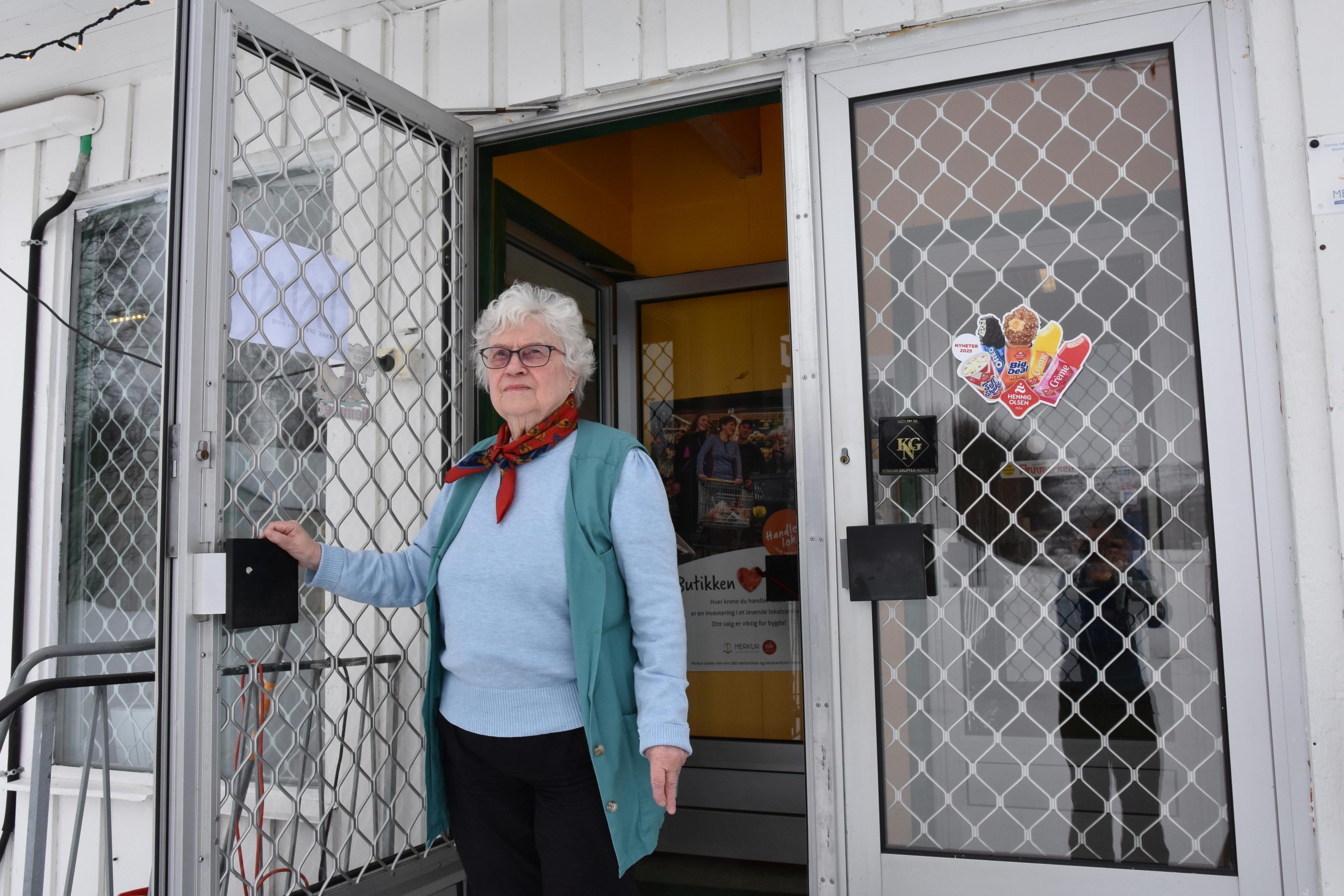 Where Norway meets Finland, people meet in the shop